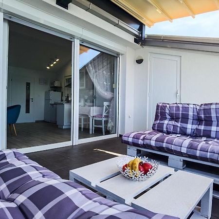 Apartment Lana Crikvenica Buitenkant foto