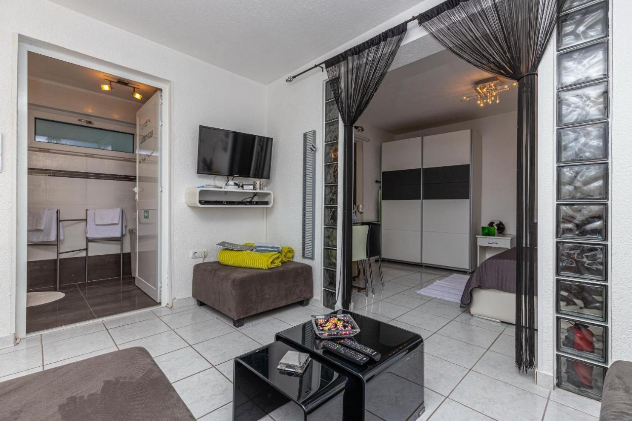 Apartment Lana Crikvenica Buitenkant foto