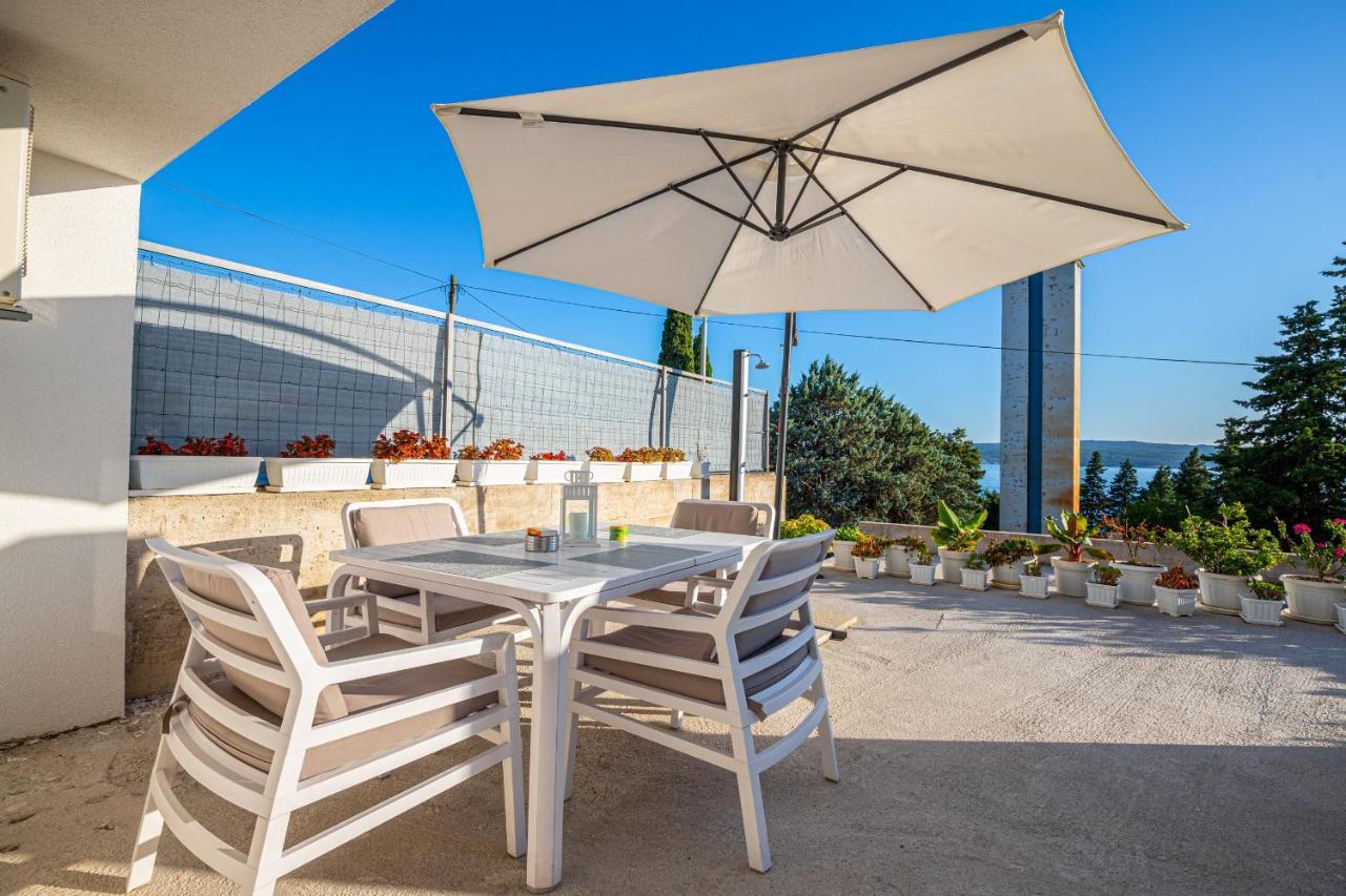Apartment Lana Crikvenica Buitenkant foto